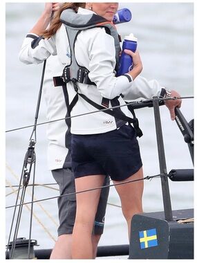 Casual Women's Navy Chino Shorts